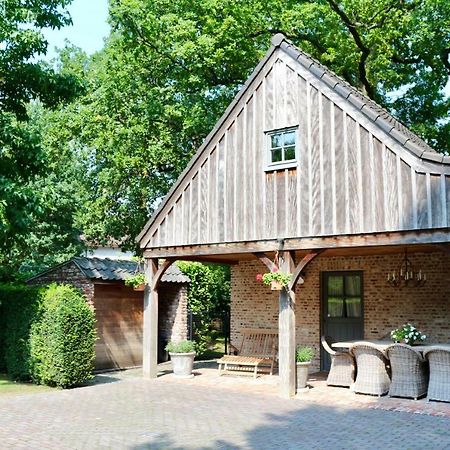 ホテル Under Oaks Westmalle エクステリア 写真